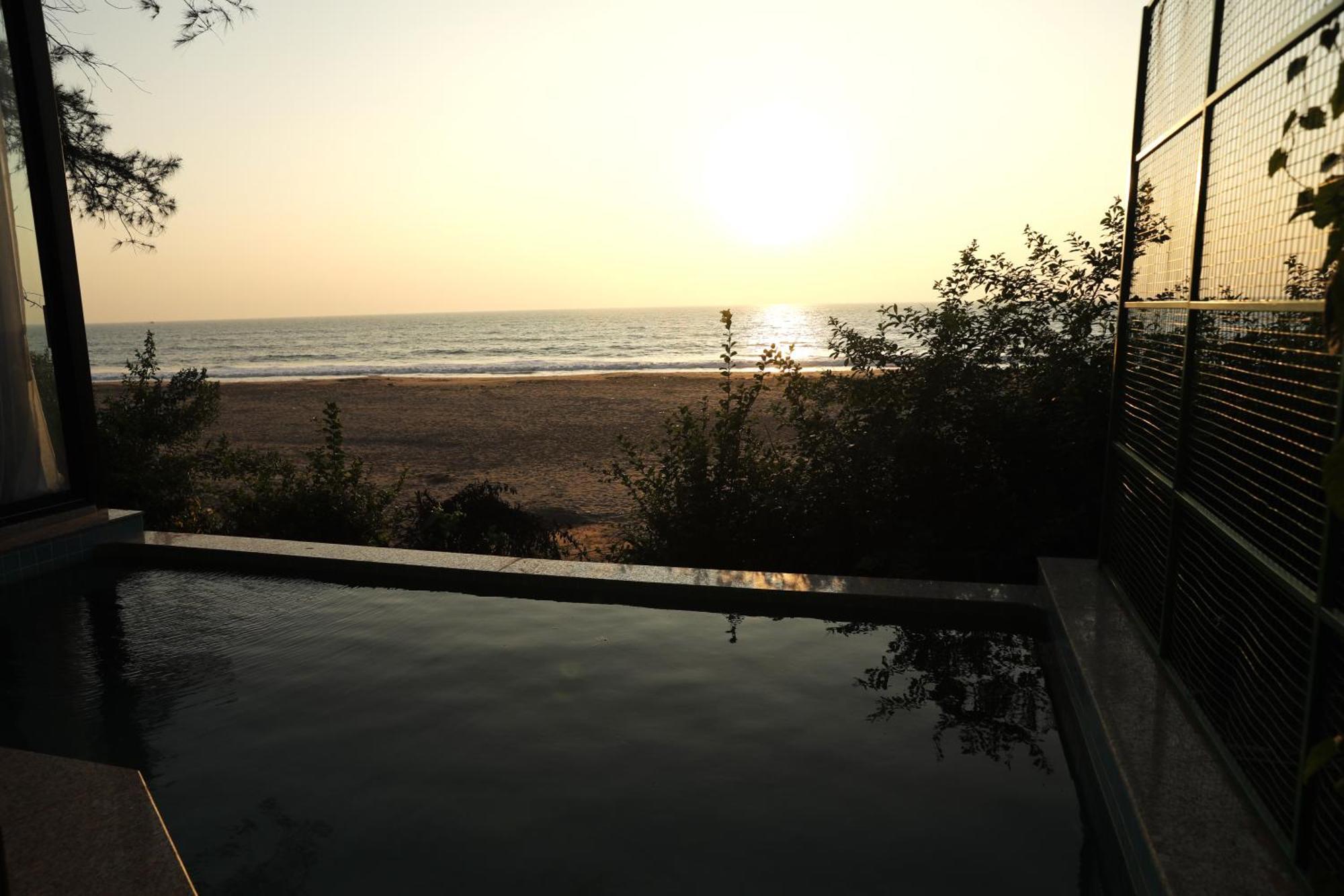 Kurma A Private Beach Kumta Экстерьер фото